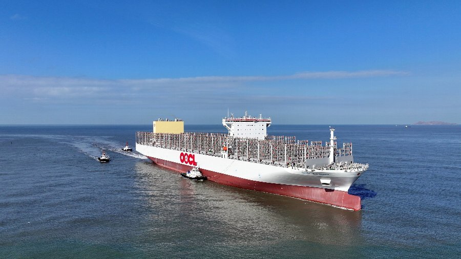 新型高圧配電盤「HS50」が搭載された大型コンテナ船「OOCL